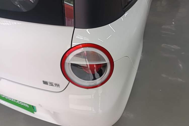 Used CHANGAN NEVO Lumin 2026 Model Treasure Edition 205km Passionate Beige Ningde Exterior 3