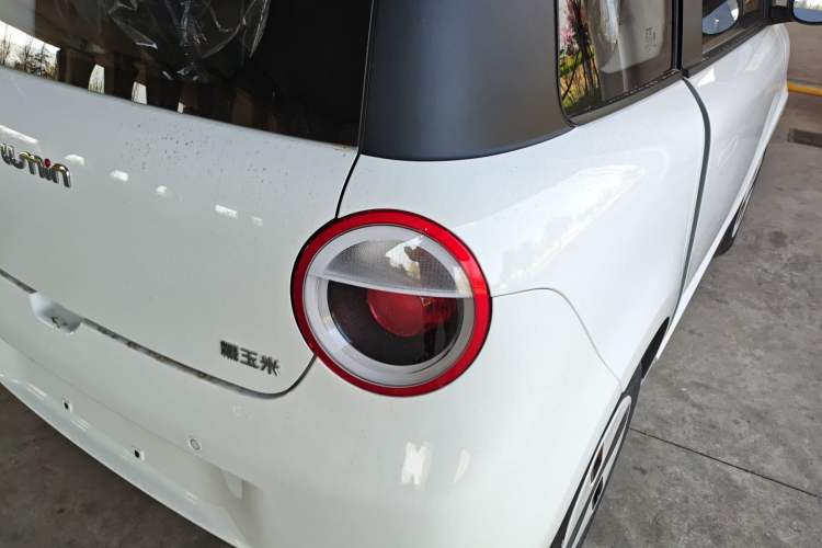 Used CHANGAN NEVO Lumin 2026 Model Treasure Edition 205km Beloved Beige Guoxuan Exterior 3