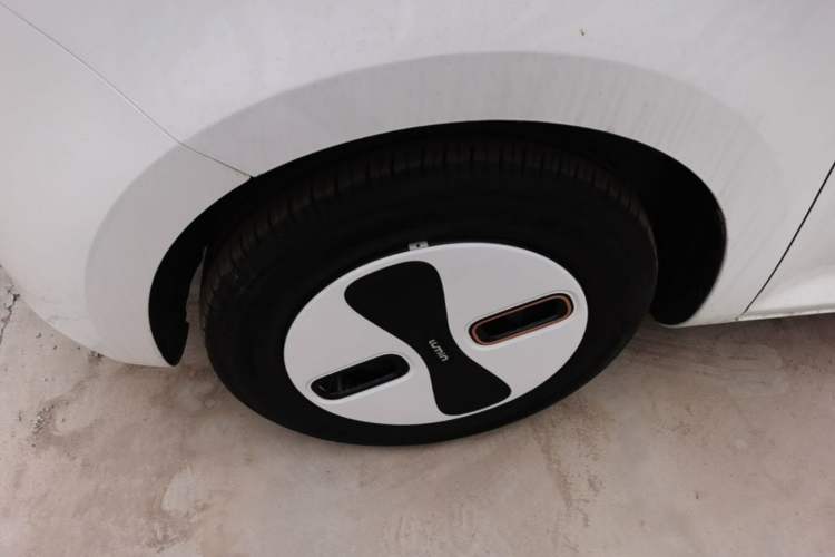 Used CHANGAN NEVO Lumin 2026 Model Treasure Edition 205km Passionate Beige Ningde Exterior 4