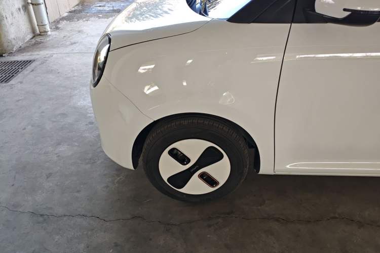 Used CHANGAN NEVO Lumin 2026 Model Treasure Edition 205km Beloved Beige Guoxuan Exterior 4