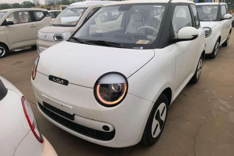 Used CHANGAN NEVO Lumin 2026 Model Treasure Edition 205km Passionate Beige Ningde Front
