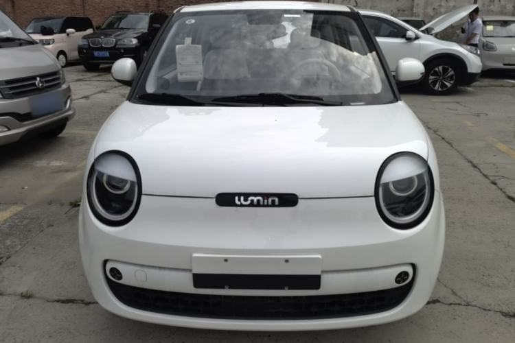 Used CHANGAN NEVO Lumin 2026 Model Treasure Edition 205km Passionate Beige Ningde Front