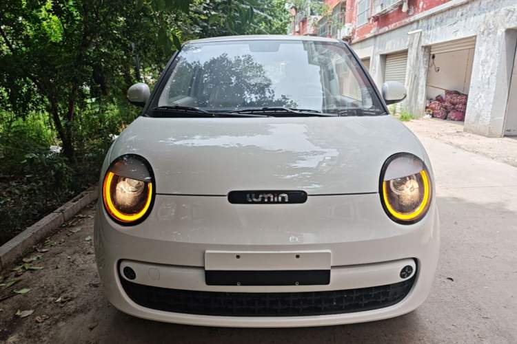 Used CHANGAN NEVO Lumin 2026 Model Treasure Edition 205km Passionate Beige Ningde Front