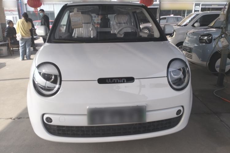 Used CHANGAN NEVO Lumin 2026 Model Treasure Edition 205km Beloved Beige Guoxuan Front
