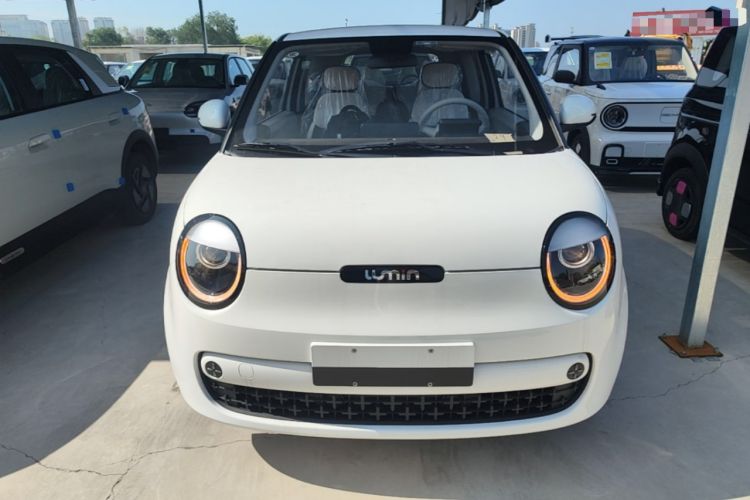 Used CHANGAN NEVO Lumin 2026 Model Treasure Edition 205km Passionate Beige Ningde Front