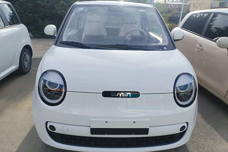 Used CHANGAN NEVO Lumin 2026 Model Treasure Edition 205km Passionate Beige Ningde Front
