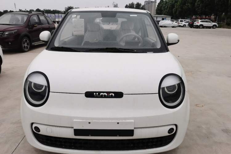 Used CHANGAN NEVO Lumin 2026 Model Treasure Edition 205km Passionate Beige Ningde Front