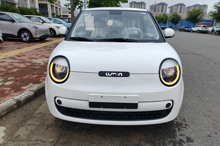 Used CHANGAN NEVO Lumin 2026 Model Treasure Edition 205km Passionate Beige Ningde Front