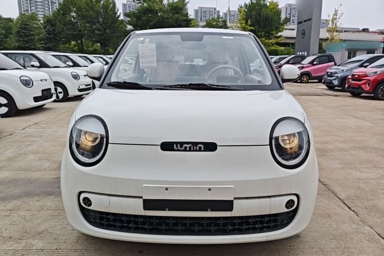 Used CHANGAN NEVO Lumin 2026 Model Treasure Edition 205km Passionate Beige Ningde Front