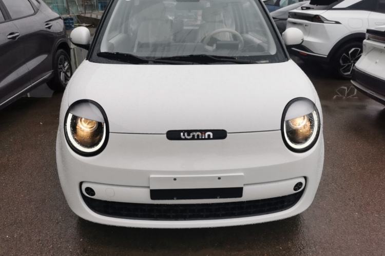 Used CHANGAN NEVO Lumin 2026 Model Treasure Edition 205km Passionate Beige Ningde Front