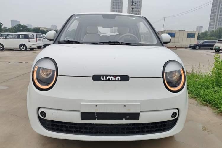 Used CHANGAN NEVO Lumin 2026 Model Treasure Edition 205km Passionate Beige Ningde Front