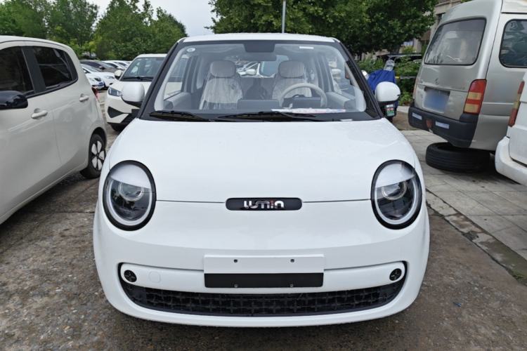 Used CHANGAN NEVO Lumin 2026 Model Treasure Edition 205km Passionate Beige Ningde Front