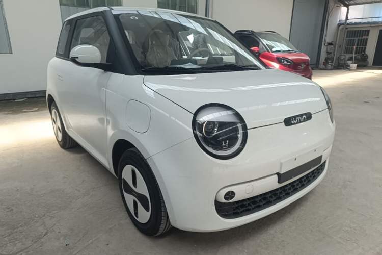 Used CHANGAN NEVO Lumin 2026 Model Treasure Edition 205km Passionate Beige Ningde Front Right 45 Deg