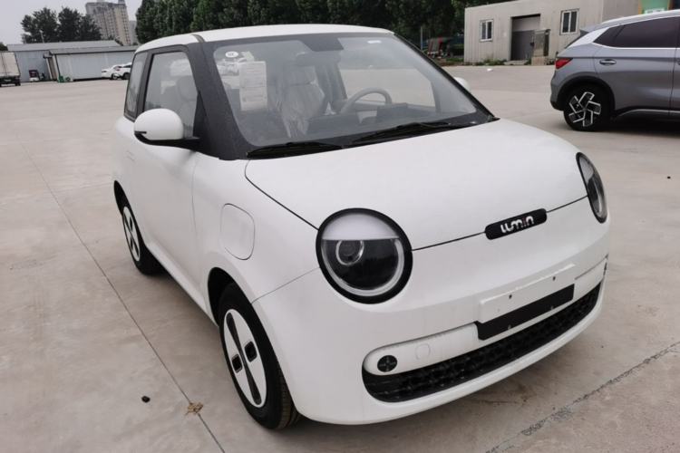 Used CHANGAN NEVO Lumin 2026 Model Treasure Edition 205km Passionate Beige Ningde Front Right 45 Deg