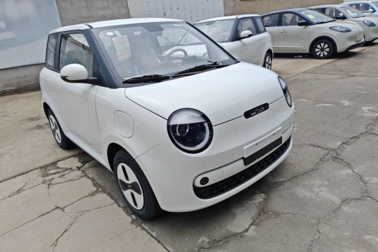 Used CHANGAN NEVO Lumin 2026 Model Treasure Edition 205km Beloved Beige Guoxuan Front Right 45 Deg