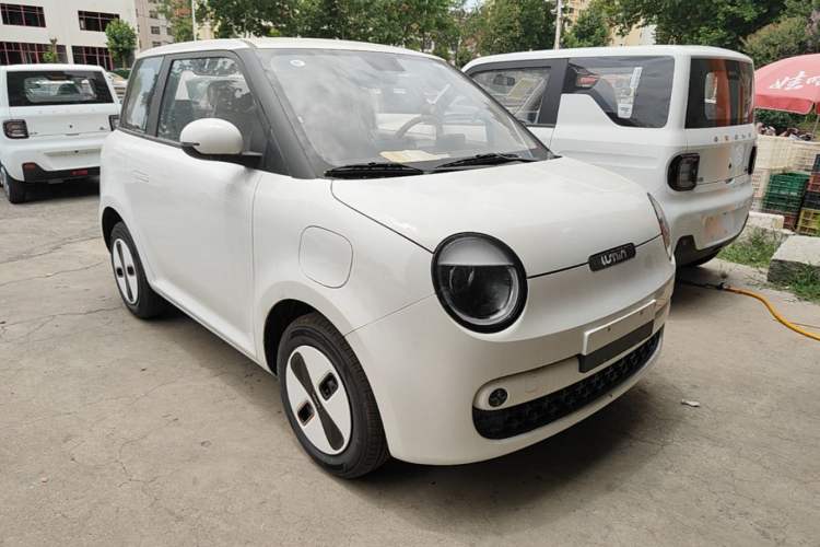 Used CHANGAN NEVO Lumin 2026 Model Treasure Edition 205km Passionate Beige Ningde Front Right 45 Deg