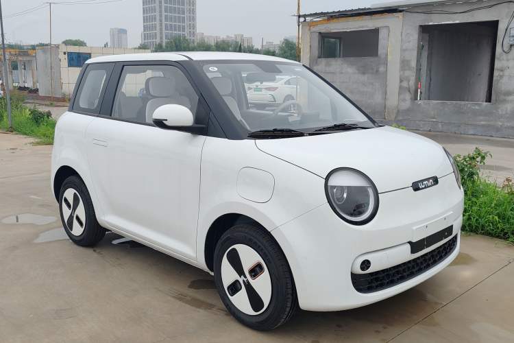 Used CHANGAN NEVO Lumin 2026 Model Treasure Edition 205km Passionate Beige Ningde Front Right 45 Deg
