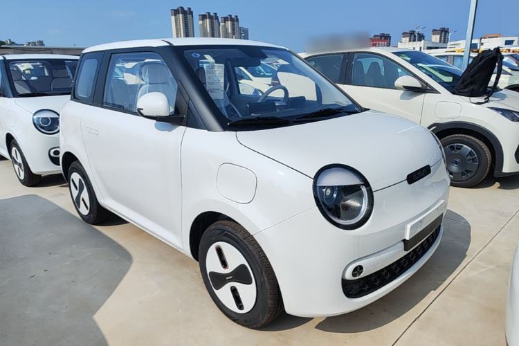 Used CHANGAN NEVO Lumin 2026 Model Treasure Edition 205km Passionate Beige Ningde Front Right 45 Deg