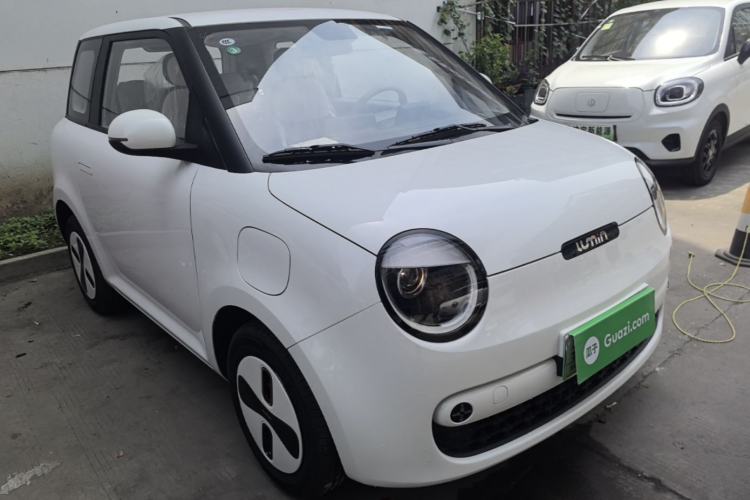 Used CHANGAN NEVO Lumin 2026 Model Treasure Edition 205km Passionate Beige Ningde Front Right 45 Deg