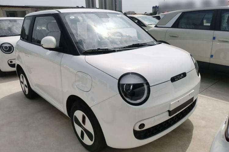 Used CHANGAN NEVO Lumin 2026 Model Treasure Edition 205km Passionate Beige Ningde Front Right 45 Deg