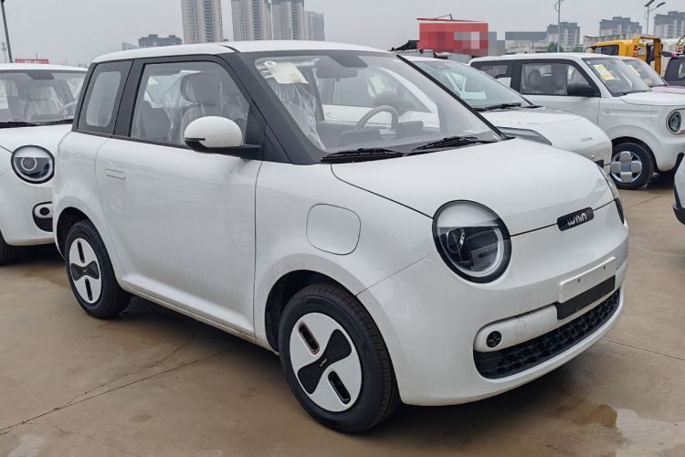Used CHANGAN NEVO Lumin 2026 Model Treasure Edition 205km Passionate Beige Ningde Front Right 45 Deg