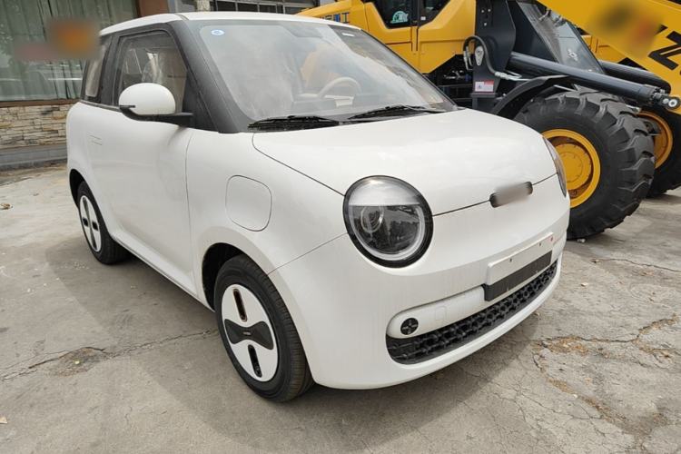 Used CHANGAN NEVO Lumin 2026 Model Treasure Edition 205km Passionate Beige Ningde Front Right 45 Deg