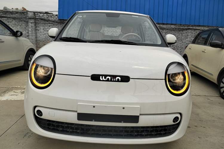 Used CHANGAN NEVO Lumin 2026 Model Treasure Edition 205km Passionate Beige Ningde Front