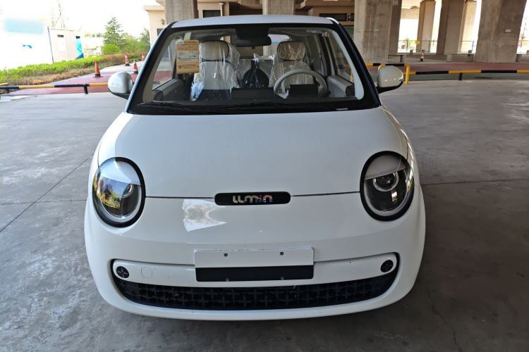 Used CHANGAN NEVO Lumin 2026 Model Treasure Edition 205km Beloved Beige Guoxuan Front