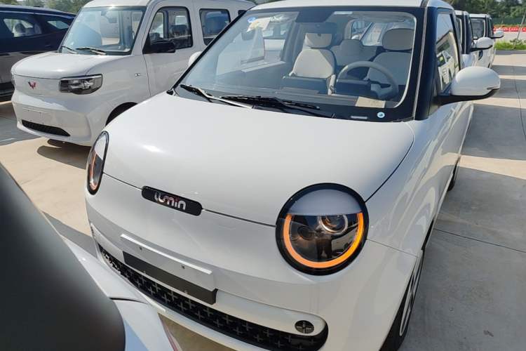 Used CHANGAN NEVO Lumin 2026 Model Treasure Edition 205km Passionate Beige Ningde Front