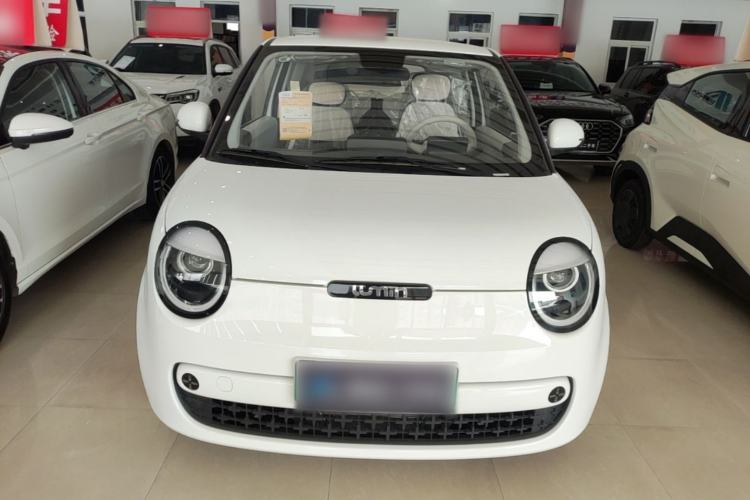 Used CHANGAN NEVO Lumin 2026 Model Treasure Edition 205km Beloved Beige Guoxuan Front