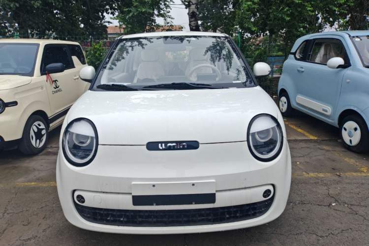 Used CHANGAN NEVO Lumin 2026 Model Treasure Edition 205km Beloved Beige Guoxuan Front
