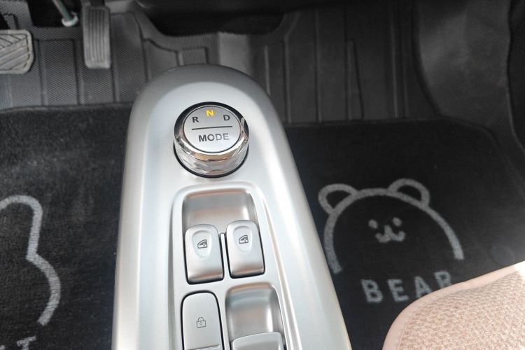 Used CHANGAN NEVO Lumin 2026 Model Treasure Edition 205km Passionate Beige Ningde Gear Lever
