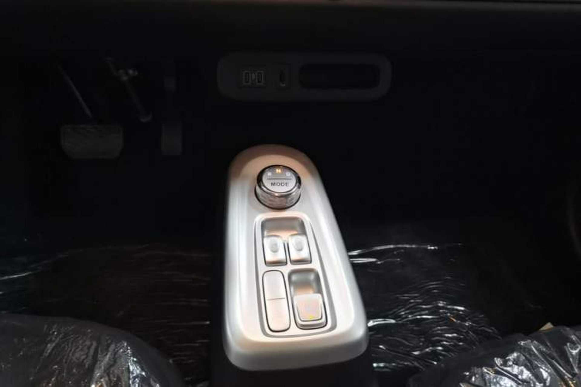 Used CHANGAN NEVO Lumin 2026 Model Treasure Edition 205km Passionate Beige Ningde Gear Lever