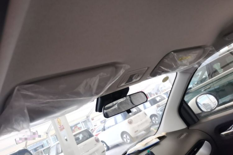 Used CHANGAN NEVO Lumin 2026 Model Treasure Edition 205km Passionate Beige Ningde Headliner