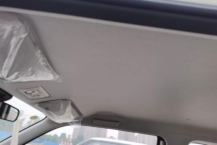 Used CHANGAN NEVO Lumin 2026 Model Treasure Edition 205km Passionate Beige Ningde Headliner