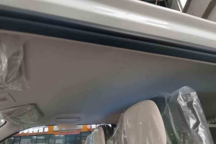 Used CHANGAN NEVO Lumin 2026 Model Treasure Edition 205km Passionate Beige Ningde Headliner