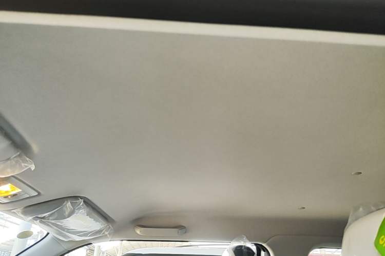 Used CHANGAN NEVO Lumin 2026 Model Treasure Edition 205km Passionate Beige Ningde Headliner