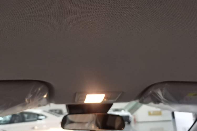 Used CHANGAN NEVO Lumin 2026 Model Treasure Edition 205km Passionate Beige Ningde Headliner