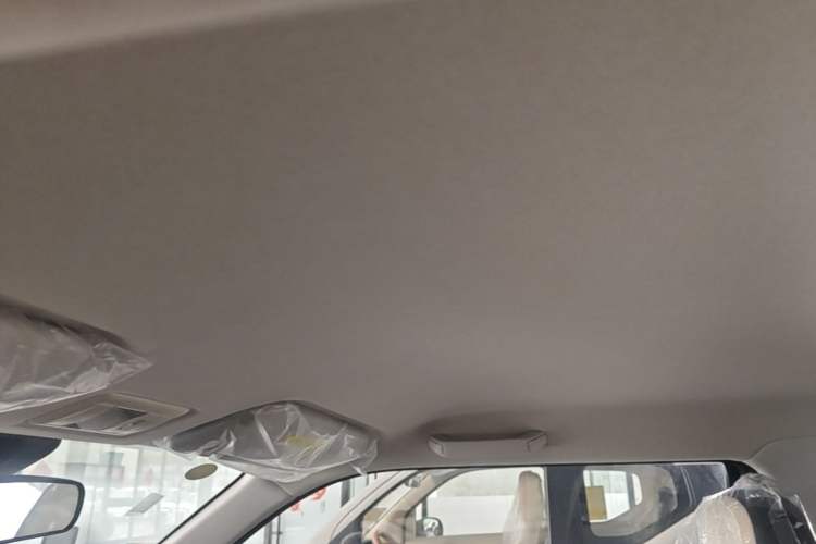 Used CHANGAN NEVO Lumin 2026 Model Treasure Edition 205km Passionate Beige Ningde Headliner
