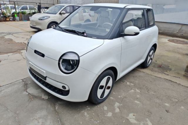 Used CHANGAN NEVO Lumin 2026 Model Treasure Edition 205km Beloved Beige Guoxuan