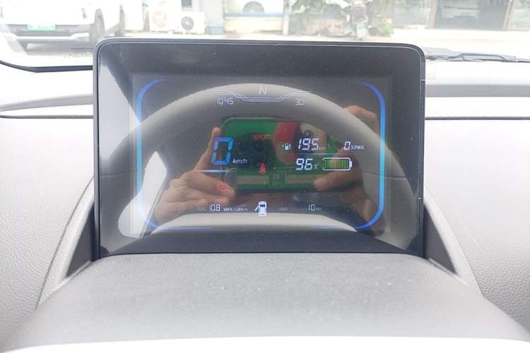 Used CHANGAN NEVO Lumin 2026 Model Treasure Edition 205km Passionate Beige Ningde Instrument Cluster