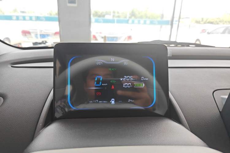 Used CHANGAN NEVO Lumin 2026 Model Treasure Edition 205km Passionate Beige Ningde Instrument Cluster