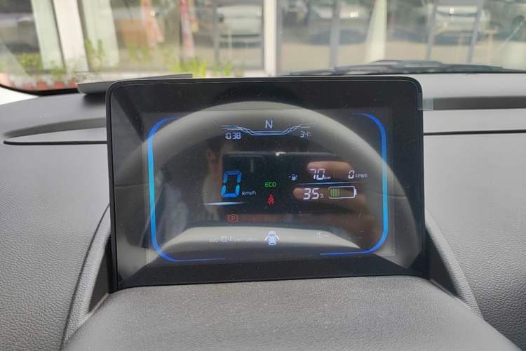 Used CHANGAN NEVO Lumin 2026 Model Treasure Edition 205km Passionate Beige Ningde Instrument Cluster
