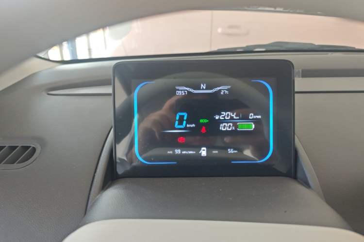 Used CHANGAN NEVO Lumin 2026 Model Treasure Edition 205km Beloved Beige Guoxuan Instrument Cluster
