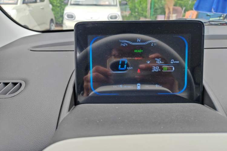Used CHANGAN NEVO Lumin 2026 Model Treasure Edition 205km Beloved Beige Guoxuan Instrument Cluster