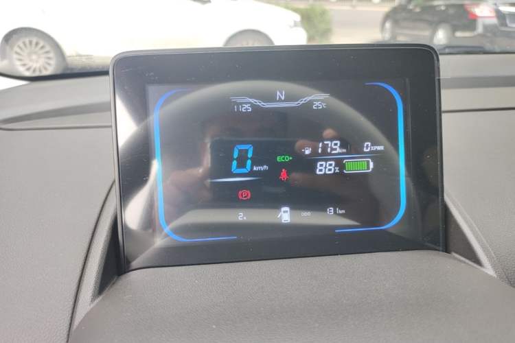 Used CHANGAN NEVO Lumin 2026 Model Treasure Edition 205km Passionate Beige Ningde Instrument Cluster