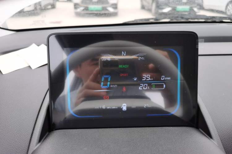 Used CHANGAN NEVO Lumin 2026 Model Treasure Edition 205km Passionate Beige Ningde Instrument Cluster