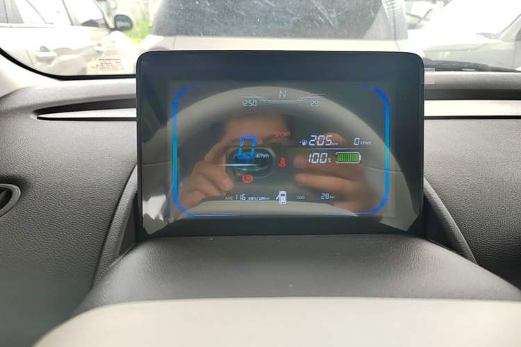 Used CHANGAN NEVO Lumin 2026 Model Treasure Edition 205km Passionate Beige Ningde Instrument Cluster