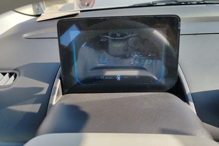 Used CHANGAN NEVO Lumin 2026 Model Treasure Edition 205km Passionate Beige Ningde Instrument Cluster
