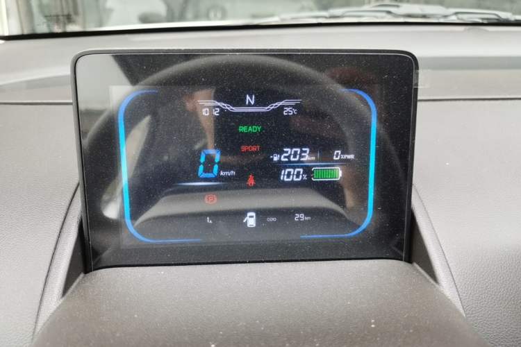 Used CHANGAN NEVO Lumin 2026 Model Treasure Edition 205km Passionate Beige Ningde Instrument Cluster